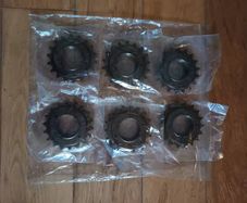 Box of New 18 Tooth Rear Sprockets x6