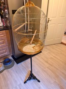 Stunning classic gold large bird cage with stand
