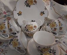 Royal Tara 21 Piece Tea Set