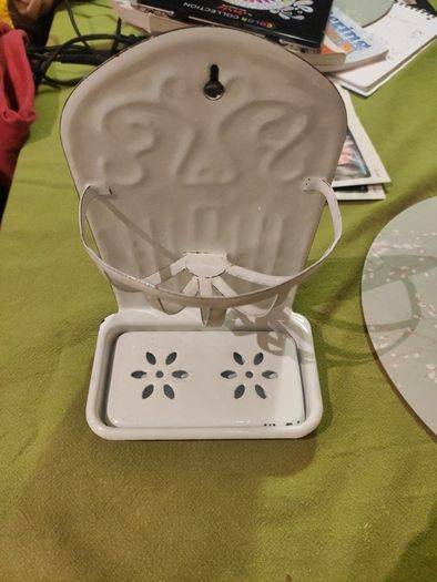 Enamel wall mountable soap dish / tooth brush holder