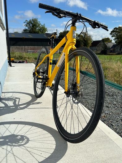 Pinnacle Lithium Hybrid Bike with Hydraulic Brakes
