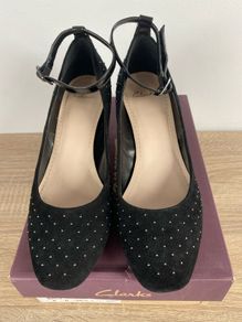 Ladies Shoes