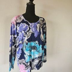 Floral top size 14