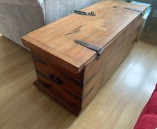 Chest / Blanket Box