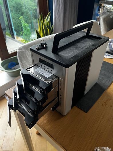 Raid Usb 5 Bay + 1.6 Tb