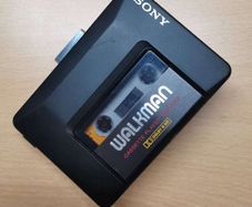 SONY WM-2013 Walkman Cassette Player