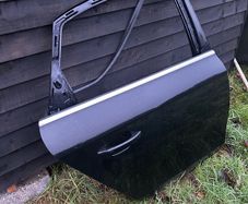 Audi A4 B8 Door