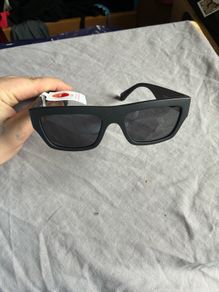 Brand New GUESS Mend Matte Black Sunglasses (GF00073)