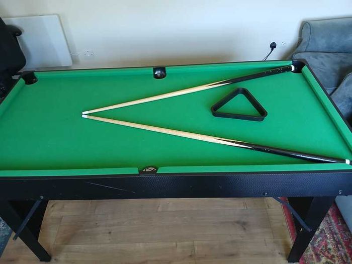 Pool table