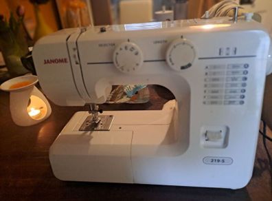Janome 219-S Sewing machine