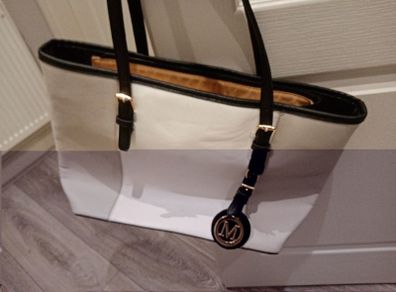 hand bag