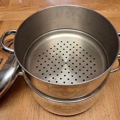 Large steamer and stockpot