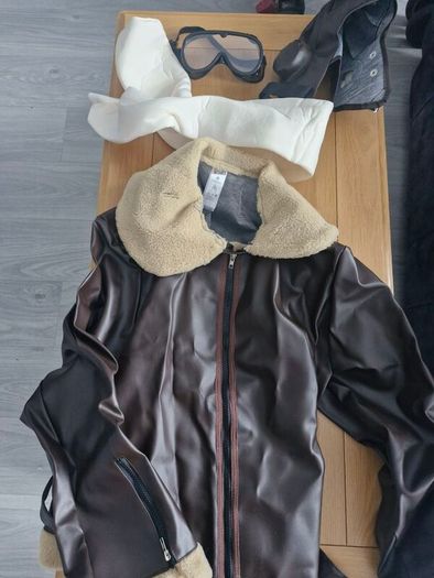Halloween pilot costume