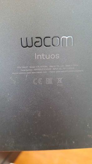Wacom Intuos Bluetooth Graphics Tablet - Medium