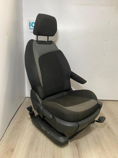 2015 Citroen Picasso seats set
