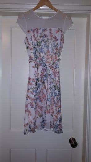 Billie & Blossom Size 12 Dress