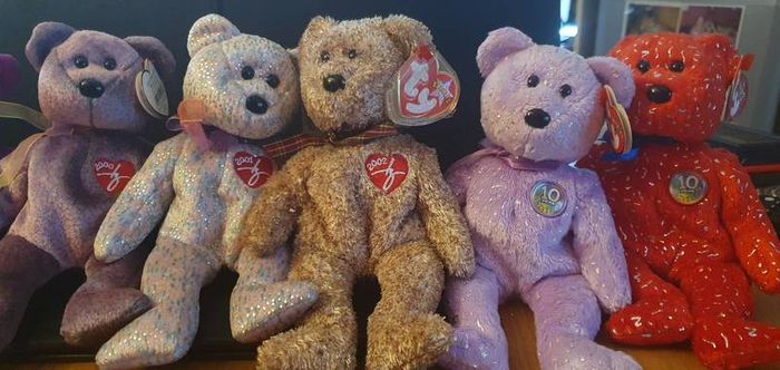 Signature& Decade Beanie Bears