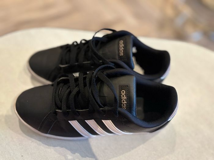 Adidas runners