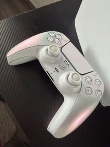 PS5 for sale working perfect with one controller