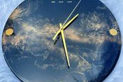 Black &amp; Gold Resin Clock