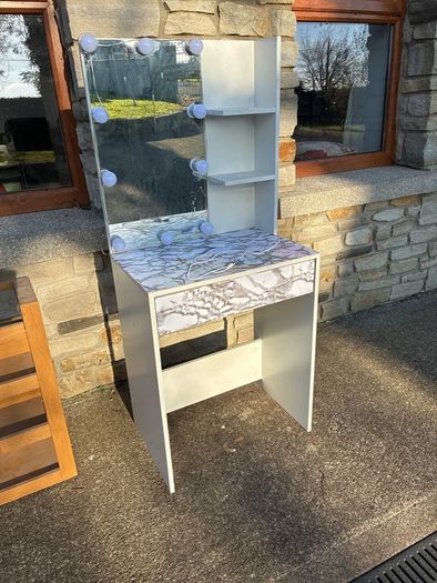 Dressing table and lockers