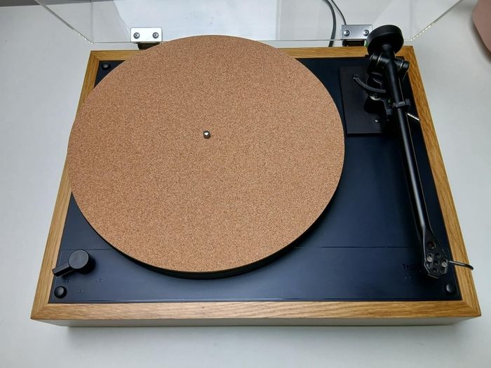 Thorens TD-160 Turntable