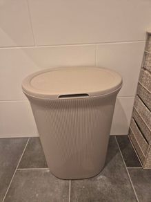 laundry basket