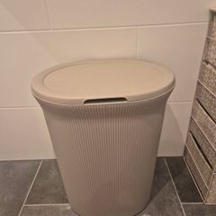 laundry basket