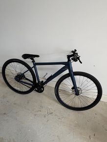 Boardman URB 8.9 Urban Hybrid Bike ( New condition )