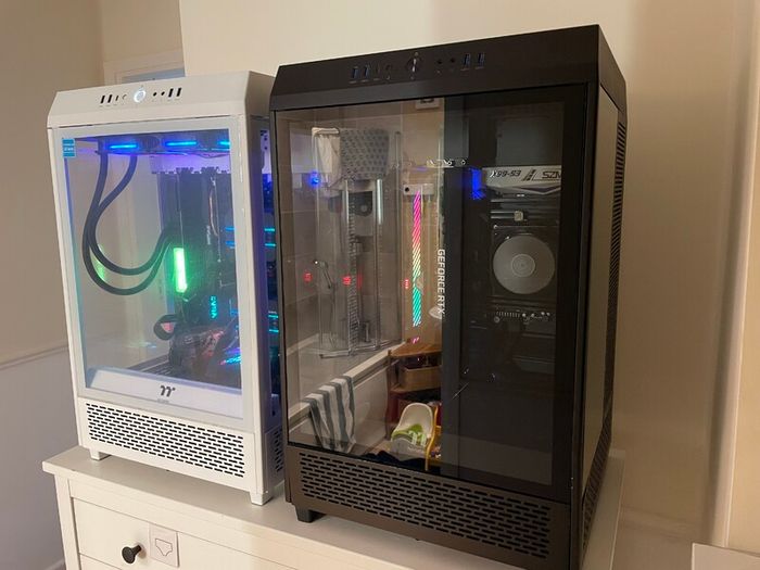 (Dual Xeon X99 36C / 72T Server) (RTX 3090) (1TB SSD) (48GB DDR4 RAM)(White Thermaltake 900 tower tempered glass case)