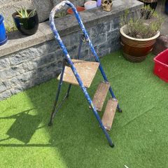 Step ladder