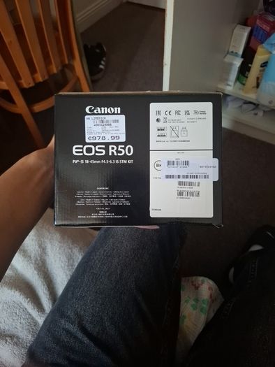 Canon Eos R50