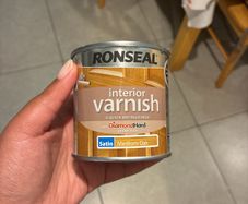 Ronseal Interior Varnish in Medium Oak