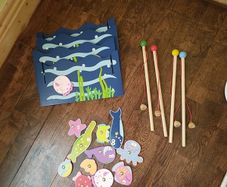 Magnetic fishing game