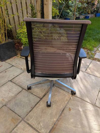 ergonomic office chair