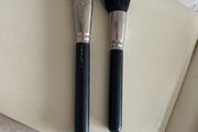 2 x Genuine Mac Make Up Brushes
