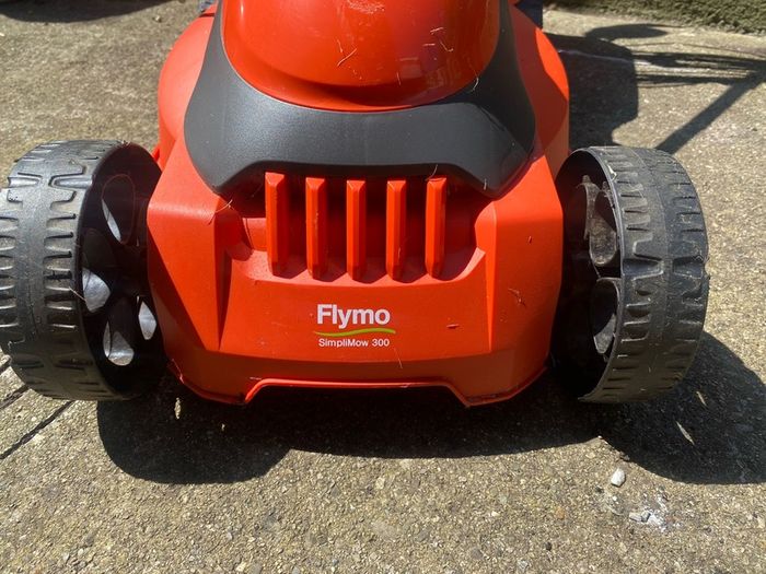 Flymo electric lawnmower