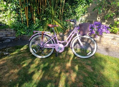 Concept Belle 24" Wheel Girls Pink Bicycle