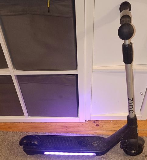 kids electric scooter