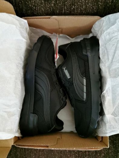 Unisex PUMA runners NEW size UK 10