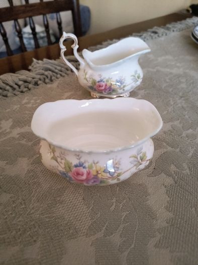Royal Albert 'Colleen' - Creamer & Sugar Bowl.