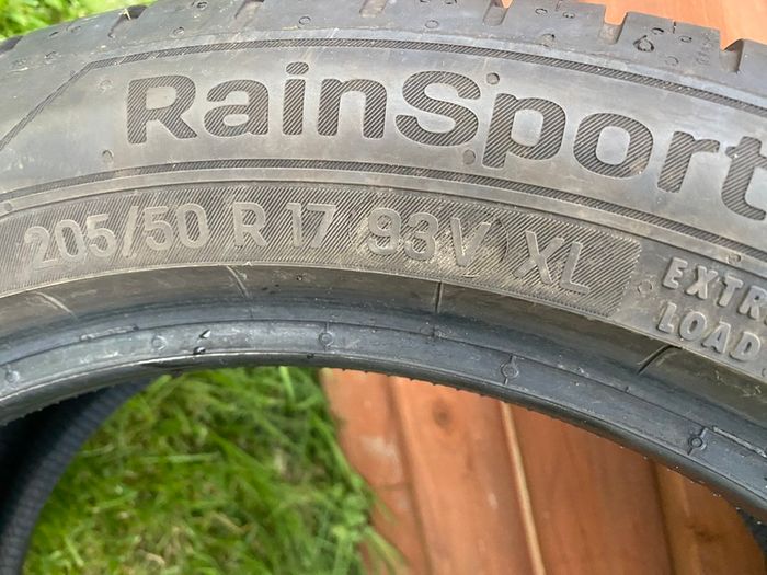 2 uni royal Tyres 205/50 R17