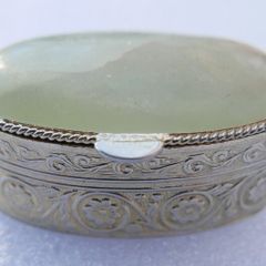 Green Alabaster  Pill Box Snuff Compact Italy Chased Silver Chrome