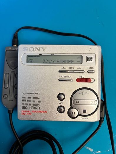 Sony MZ-R70 MiniDisc Walkman Recorder - Serviced & Tested