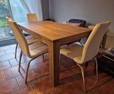 Dining table and 4 chairs set