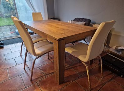 Dining table and 4 chairs set