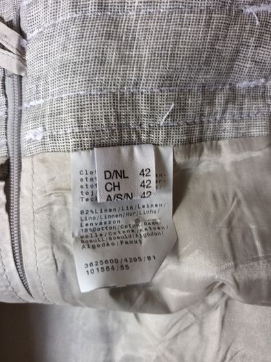 Gelco  Silver Grey Skirt.  S.14.  New - No Tag.