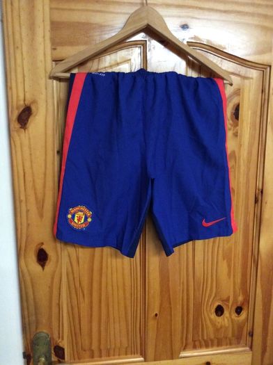 Manchester United FC. Official Nike Youths Away Shorts Age 13-15 Years. Collect In Dublin Or Receive Via Post.