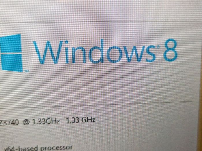 ASUS LaptopTablet CN9935, Windows 8, 2GB Ram 64GB HDD, Intel Atom CPU Z3740 1.33GHz in excellent condition