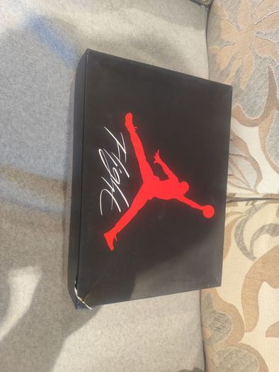 Air Jordan 4 Retro